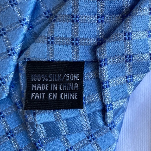 Jones New York coastal blue 100% silk tie - Picture 4 of 4